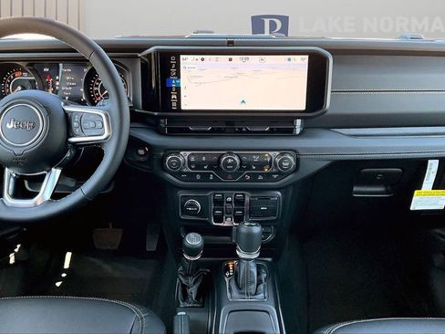 New 2026 Jeep Wrangler Unlimited Sahara AWD/4WD image 13