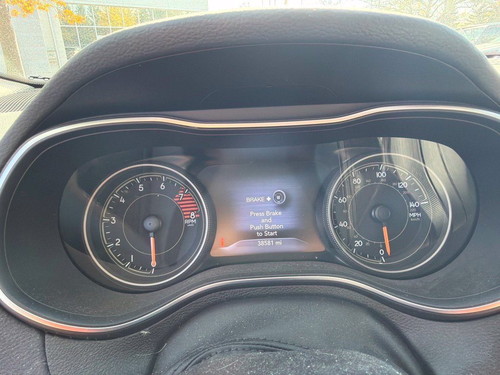Used 2022 Jeep Cherokee Limited w/ Elite Package AWD/4WD image 9