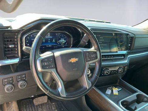 Used 2024 Chevrolet Silverado 3500 LTZ w/ LTZ Plus Package AWD/4WD image 9