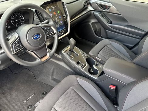 Used 2025 Subaru Impreza 2.0i Sport image 9