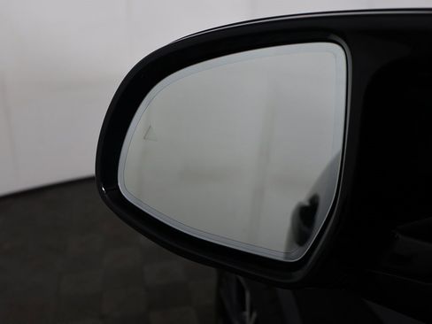 Used 2021 BMW X5 M w/ Executive Package image 39