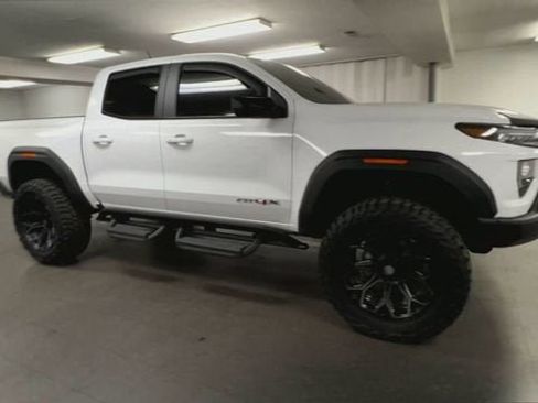 Used 2024 GMC Canyon AT4X w/ AT4X AEV Edition AWD/4WD image 2