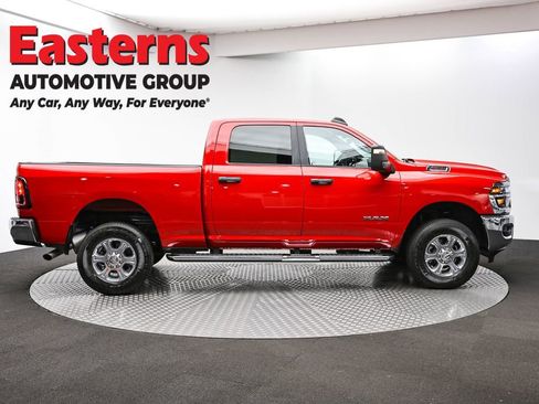 Used 2026 RAM 2500 Big Horn AWD/4WD image 4