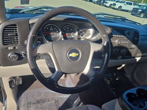 Used 2010 Chevrolet Silverado 1500 LT image 15