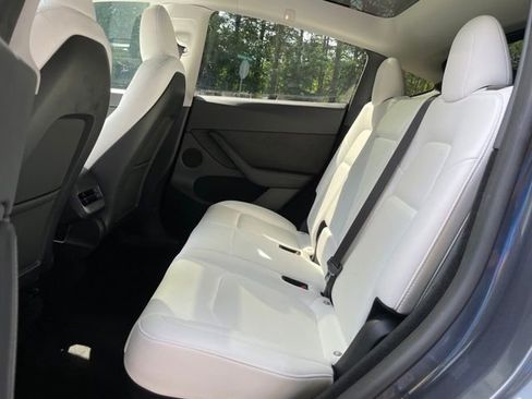 Used 2023 Tesla Model Y Performance AWD/4WD image 15