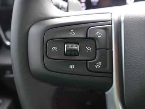 Used 2024 GMC Sierra 1500 SLT w/ SLT Convenience Package image 15