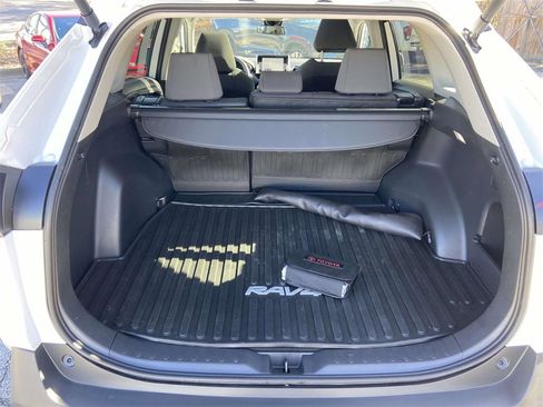 Used 2024 Toyota RAV4 XLE image 10