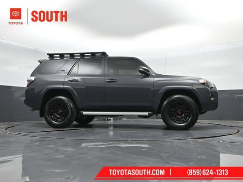 Used 2024 Toyota 4Runner SR5 Premium w/ Moonroof Package AWD/4WD image 41
