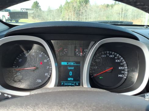 Used 2017 Chevrolet Equinox LT w/ Convenience Package image 15