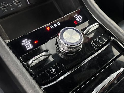 Used 2021 Jeep Grand Cherokee L Overland w/ Advanced Protech Group III AWD/4WD image 47