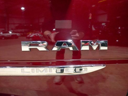 Used 2024 RAM 3500 Limited AWD/4WD image 27