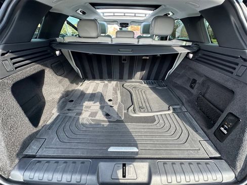 Used 2023 Land Rover Range Rover Sport SE image 30