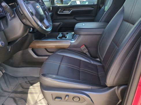 Used 2025 Chevrolet Silverado 3500 High Country w/ High Country Premium Package AWD/4WD image 16