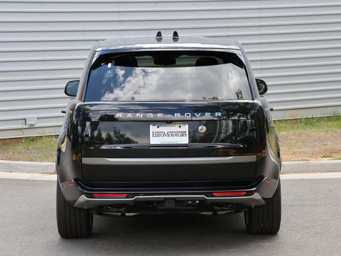 New 2026 Land Rover Range Rover Long Wheelbase SE AWD/4WD image 4