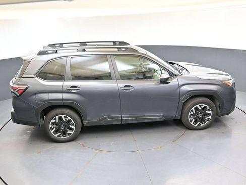 Used 2025 Subaru Forester Premium AWD/4WD image 41