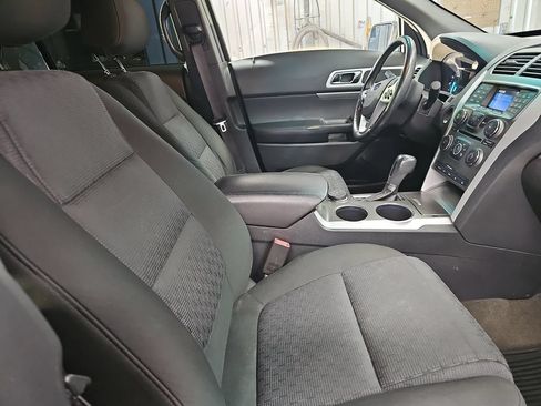 Used 2014 Ford Explorer XLT AWD/4WD image 10