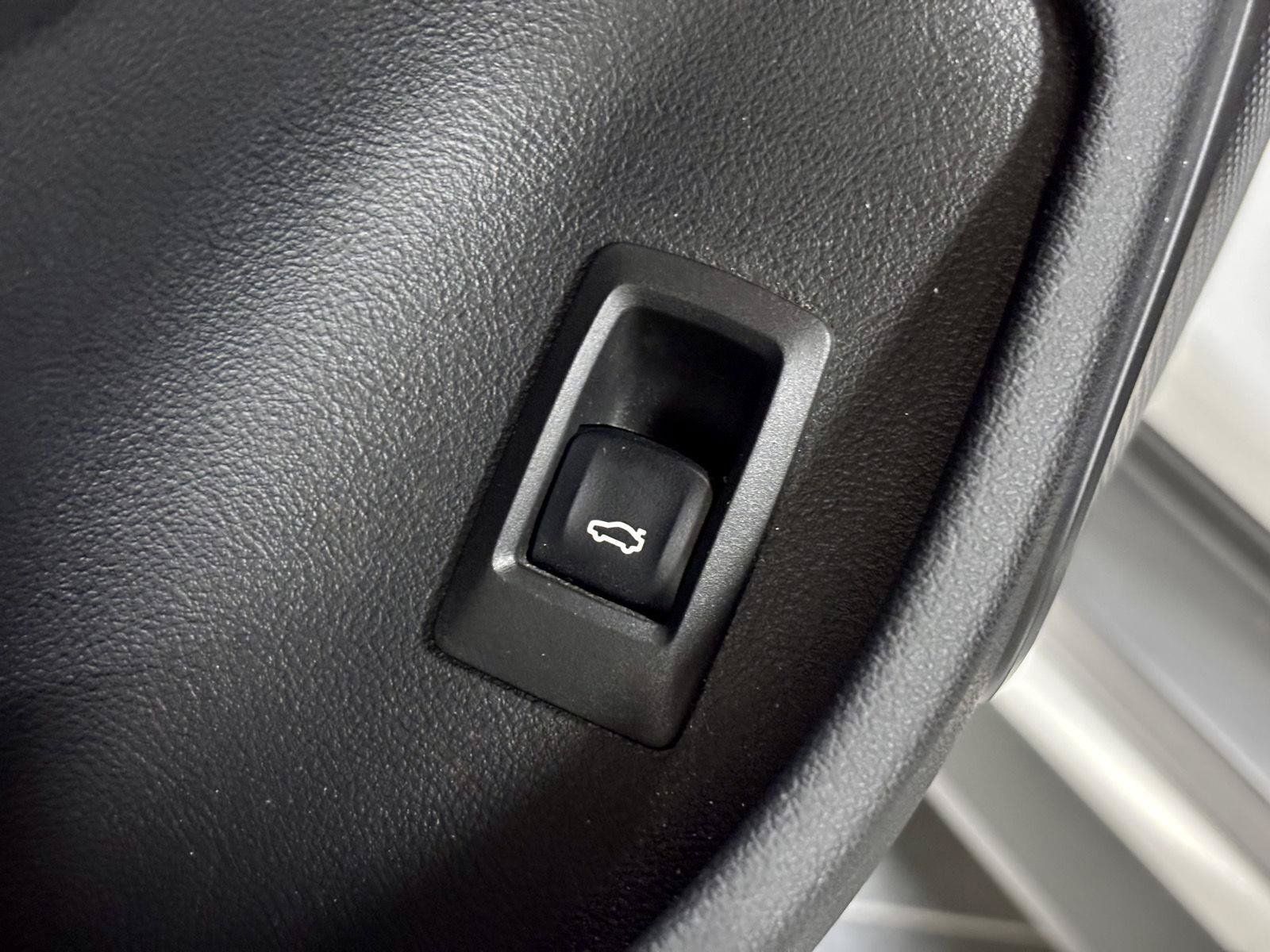 Used 2024 BMW i4 eDrive35 w/ Convenience Package RWD image 15