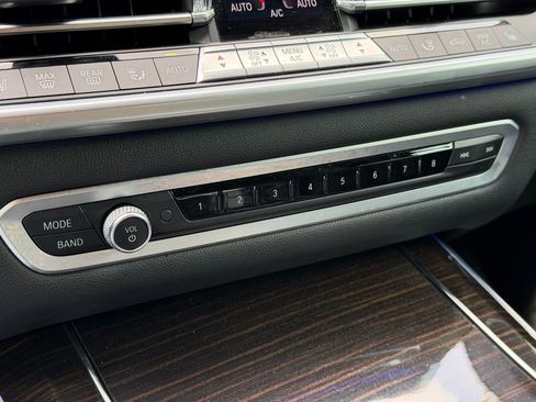 Used 2020 BMW X5 xDrive40i w/ M Sport Package AWD/4WD image 23