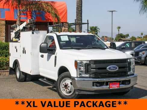 Used 2018 Ford F350 XL w/ XL Value Package image 2