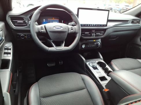 Certified 2024 Ford Escape ST-Line w/ Tech Pack #1 image 11