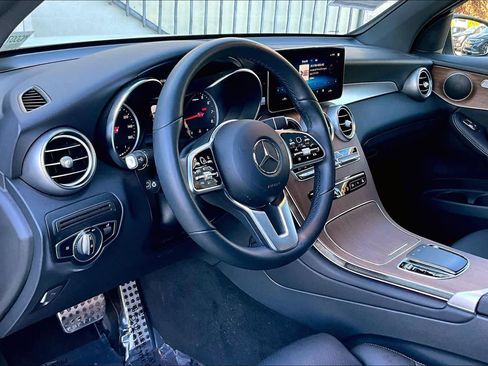 Used 2021 Mercedes-Benz GLC 300 4MATIC Coupe image 17