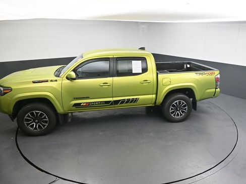Used 2023 Toyota Tacoma TRD Sport w/ Black Out Package (TMS) AWD/4WD image 27