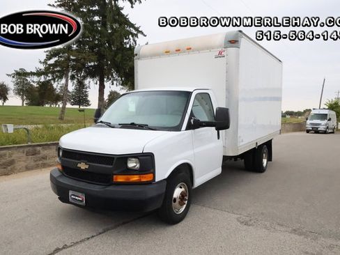 Used 2015 Chevrolet Express 3500 Extended image 1