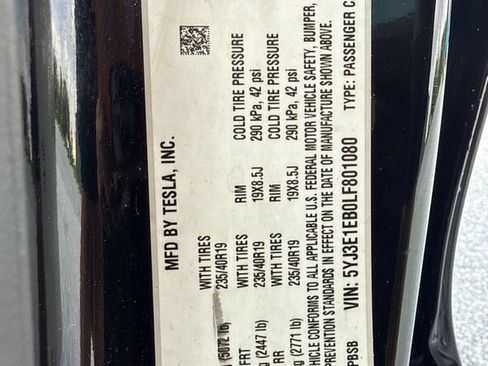 Used 2020 Tesla Model 3 Long Range AWD/4WD image 22