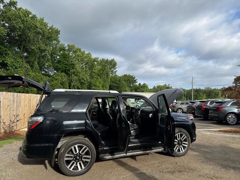 Used 2016 Toyota 4Runner Limited AWD/4WD image 12