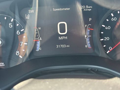 Used 2025 Jeep Compass Trailhawk w/ Trailer Tow Group image 39