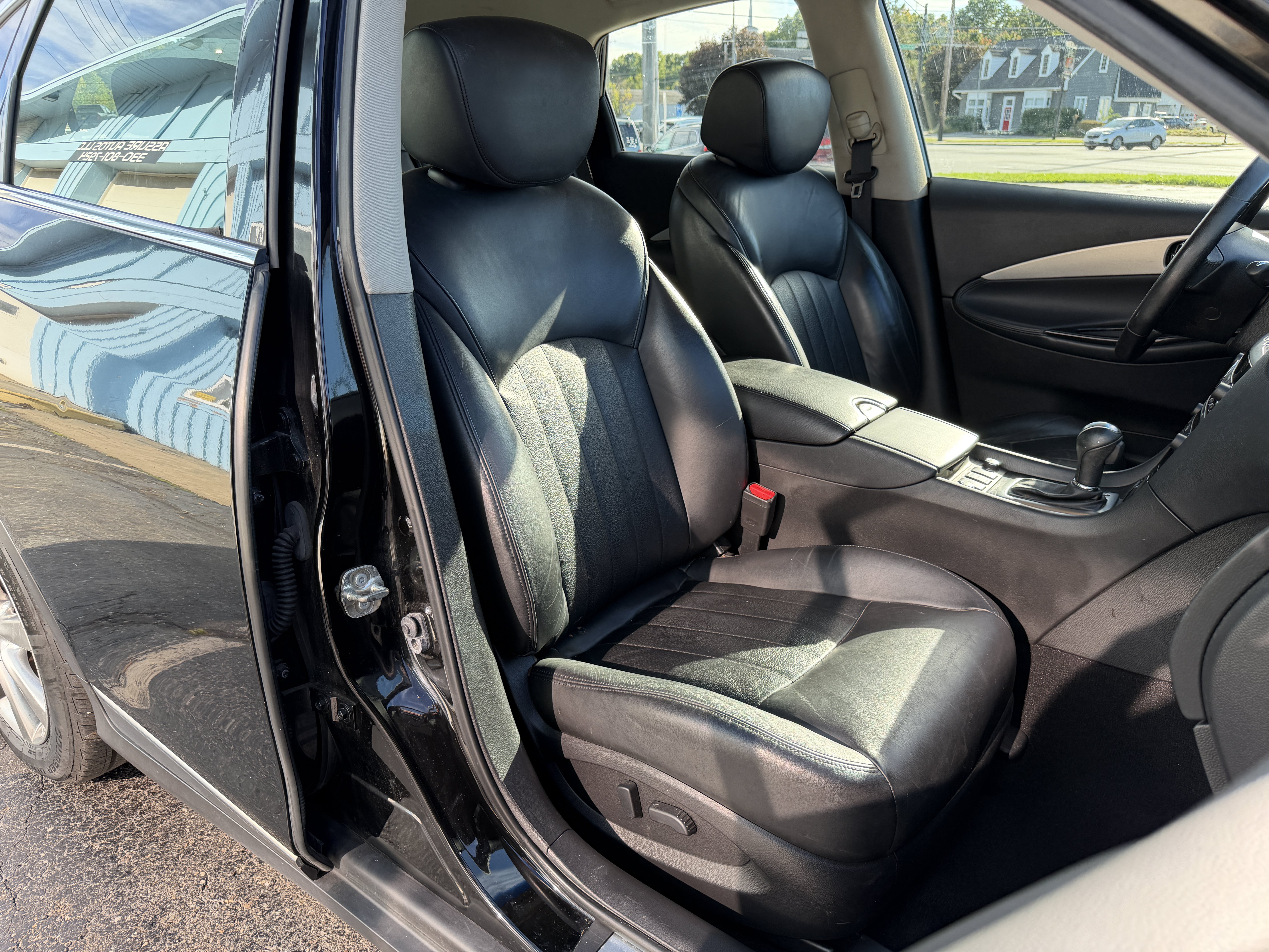 Used 2015 INFINITI QX50 AWD image 14