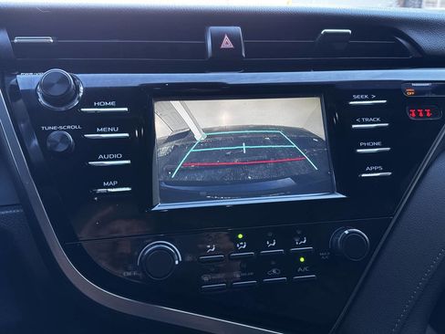 Used 2019 Toyota Camry LE image 17