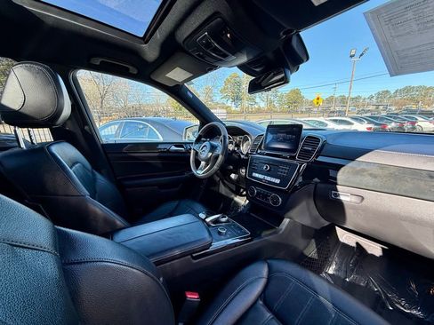 Used 2017 Mercedes-Benz GLS 450 4MATIC image 30
