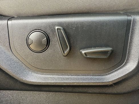 Used 2019 Ford F150 XLT w/ Equipment Group 302A Luxury image 38