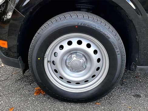 Used 2022 Ford Maverick XL image 28