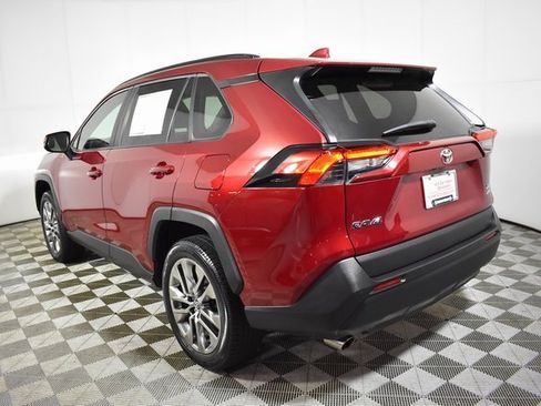 Used 2019 Toyota RAV4 XLE Premium image 6