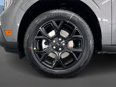 New 2026 Ford Maverick Lariat w/ Black Appearance Package image 13