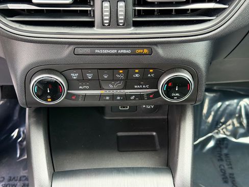 Used 2024 Ford Escape Active AWD/4WD image 32