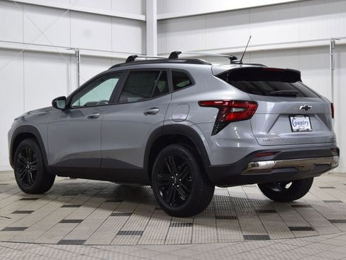 New 2026 Chevrolet Trax ACTIV w/ Sunroof Package FWD image 6