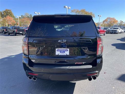 Used 2023 Chevrolet Suburban RST w/ Sport Performance Package image 5