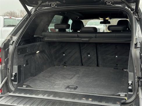 Used 2022 BMW X5 M50i w/ Premium Package image 32