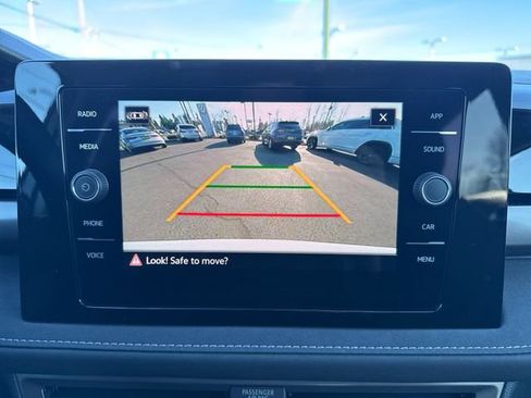 New 2026 Volkswagen Taos SE image 29