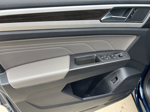 Certified 2023 Volkswagen Atlas SE w/ Panoramic Sunroof Package FWD image 13