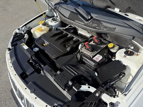 Used 2017 Jeep Compass High Altitude AWD/4WD image 28