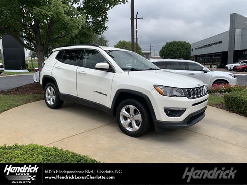 Used 2020 Jeep Compass Latitude AWD/4WD image 1