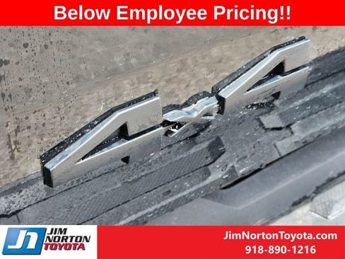 New 2025 Toyota Tundra Platinum image 9