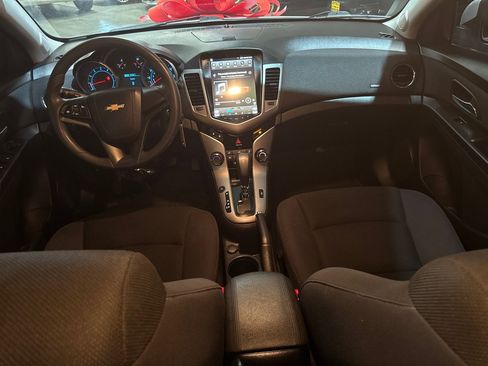 Used 2014 Chevrolet Cruze LT FWD image 5