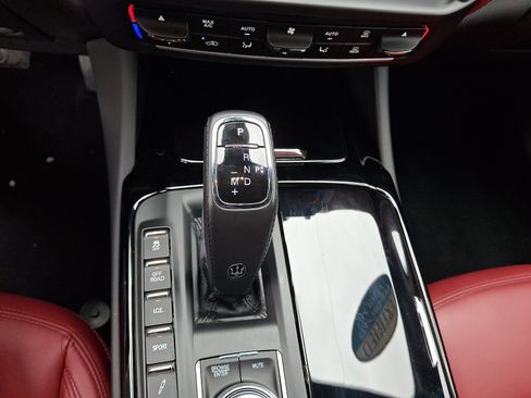 Certified 2023 Maserati Levante GT AWD/4WD image 15