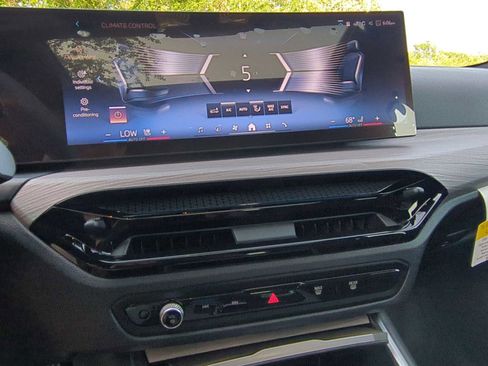 Used 2025 BMW i4 xDrive40i w/ Premium Package image 30