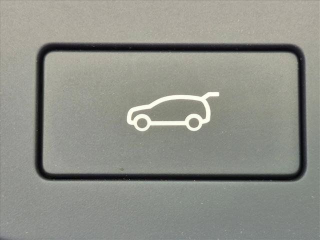 Used 2026 Land Rover Range Rover SE AWD/4WD image 18